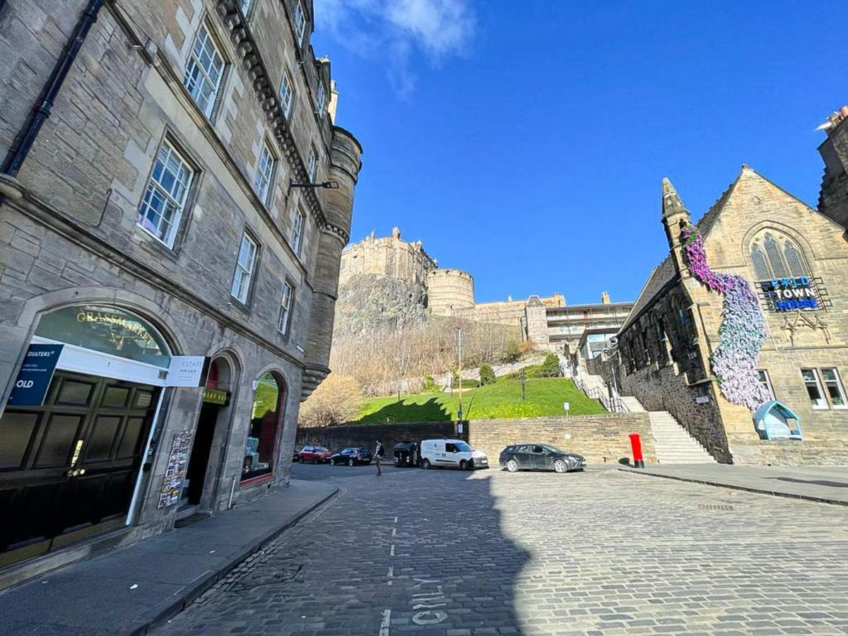 Snug Studio On The Grassmarket, 5Mins From Castle เอดินบะระ ภายนอก รูปภาพ