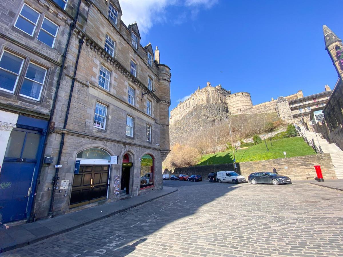 Snug Studio On The Grassmarket, 5Mins From Castle เอดินบะระ ภายนอก รูปภาพ